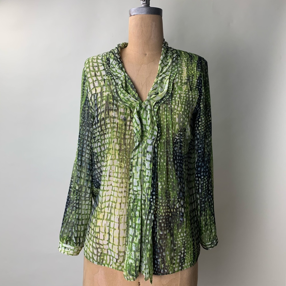 Jones New York animal print blouse size 10P